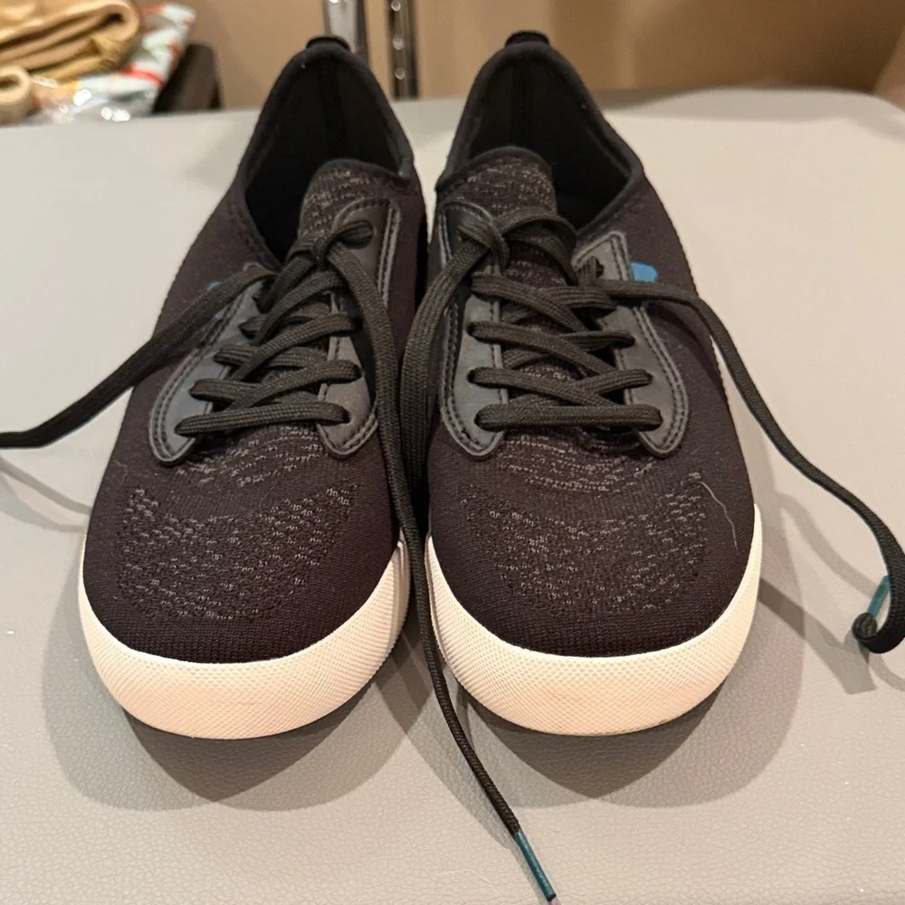Vessi women’s 's Black and Blue Sneakers - Picture 3 of 4